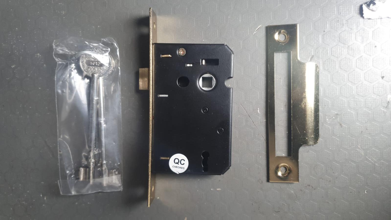 A sash lock kit that includes a door latch and mortice lock