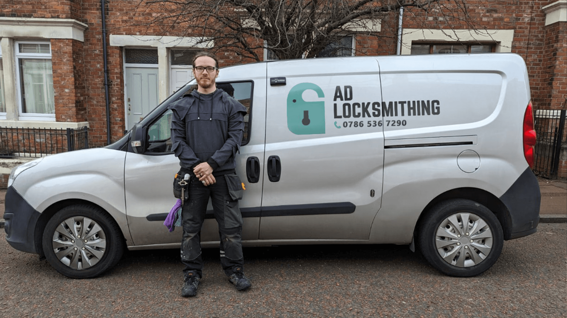 Photo of a professional locksmith